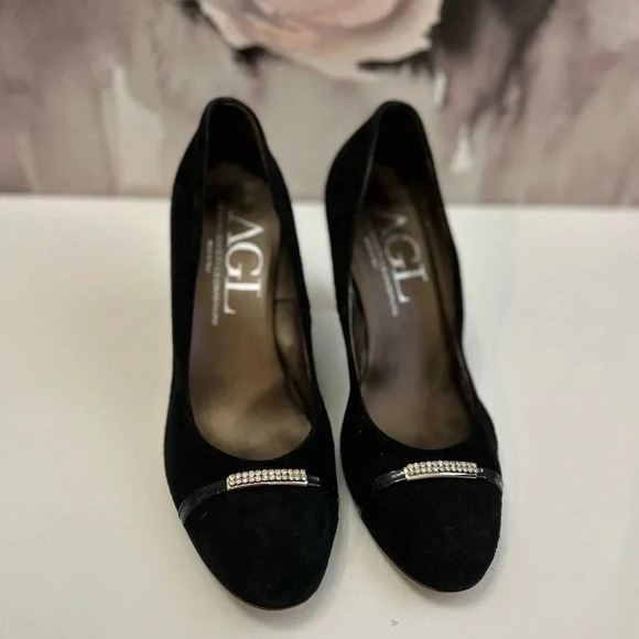! AGL Black Suede Diamante Crystal Bit Cap Toe Black Suede Pumps size 10 - Picture 1 of 5